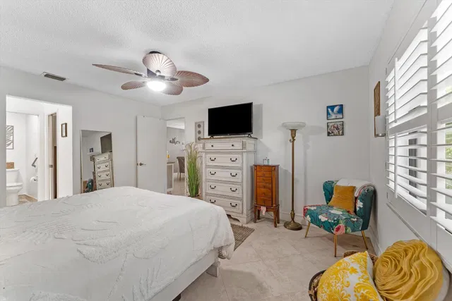  Residence photo 24