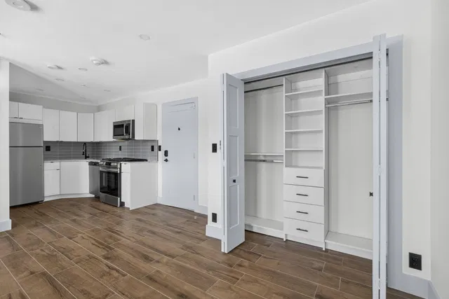 Downtown West Palm Beach Unit 16 photo 3