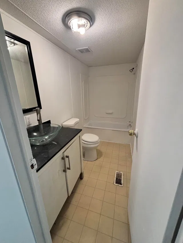  Residence photo 16