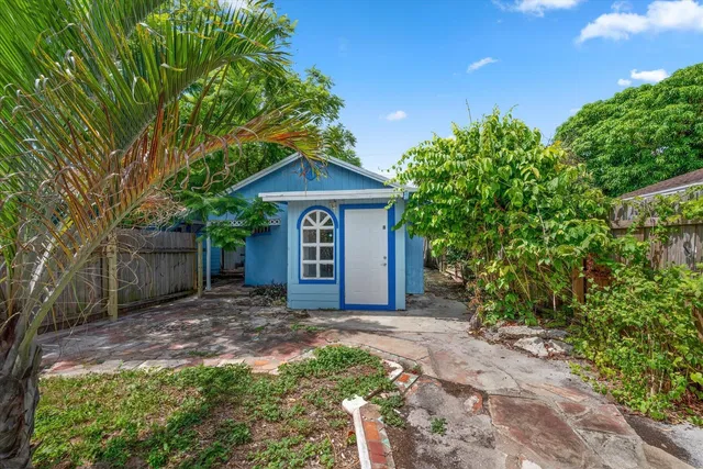 West Palm Beach Unit B photo 2