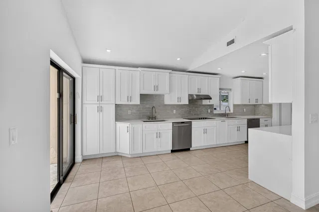  Residence photo 18