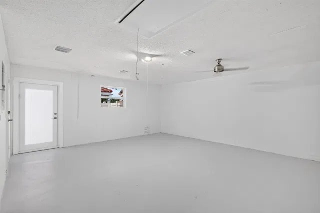  Residence photo 33