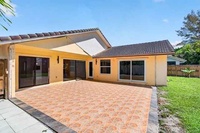  Residence photo 62