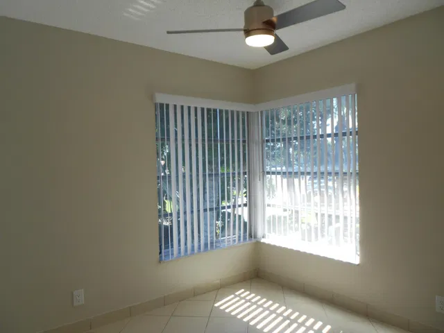  Unit B photo 5