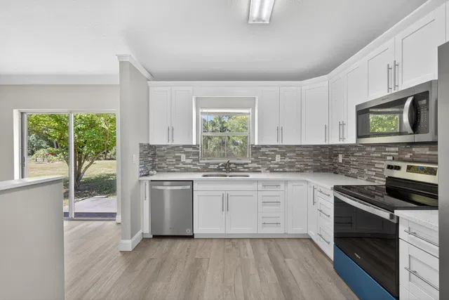 Residence photo 11