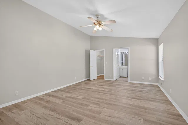 Residence photo 12