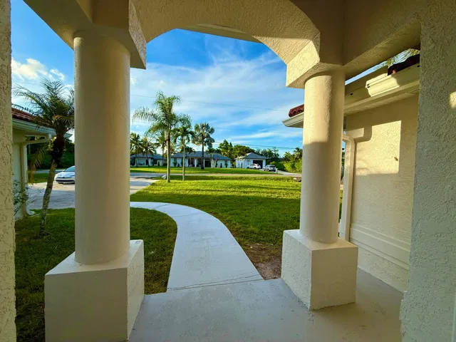 Residence photo 11