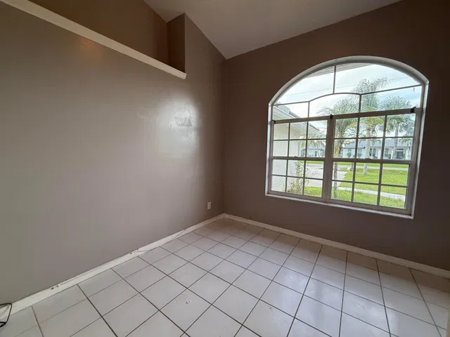 Residence photo 39