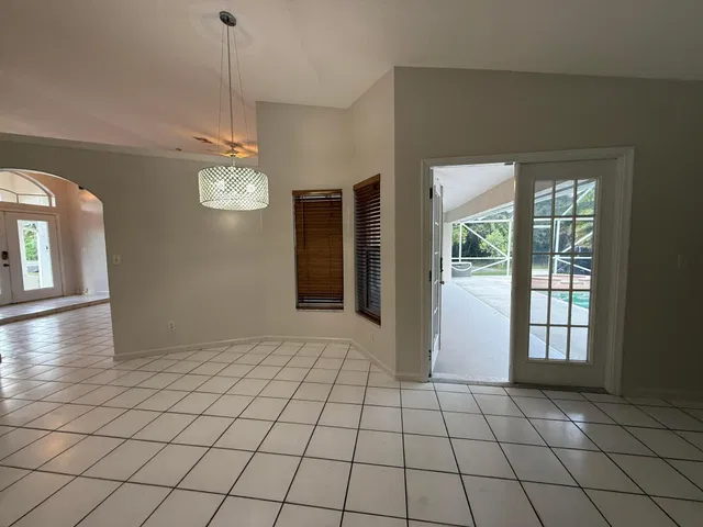 Residence photo 42