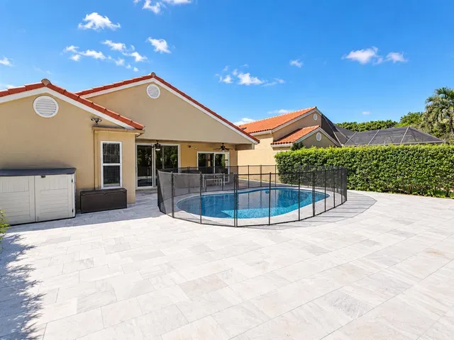  Residence photo 19