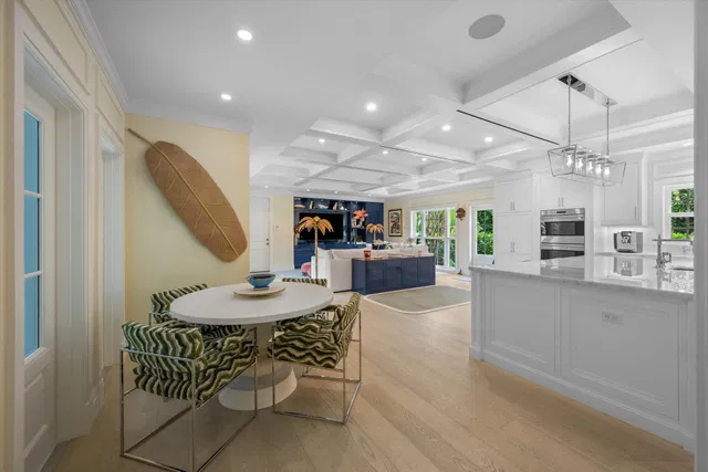 North End Palm Beach Residence photo 11