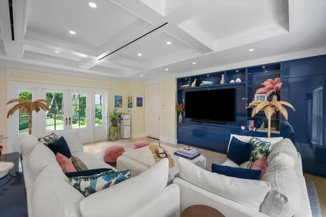 North End Palm Beach Residence photo 16