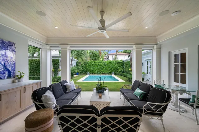 North End Palm Beach Residence photo 28