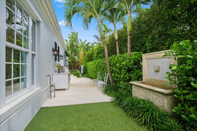 North End Palm Beach Residence photo 30