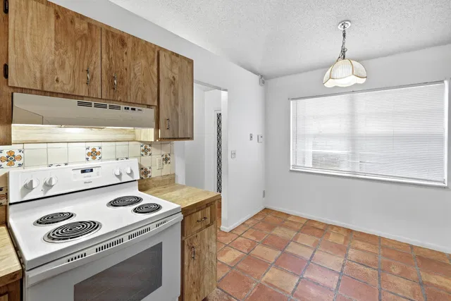  Residence photo 7
