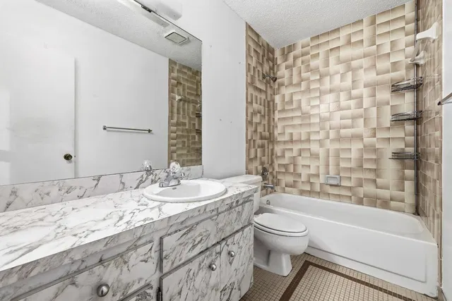  Residence photo 10