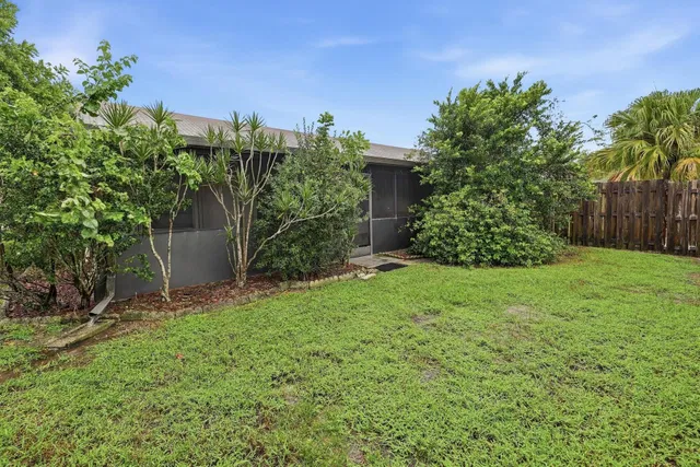 Residence photo 23
