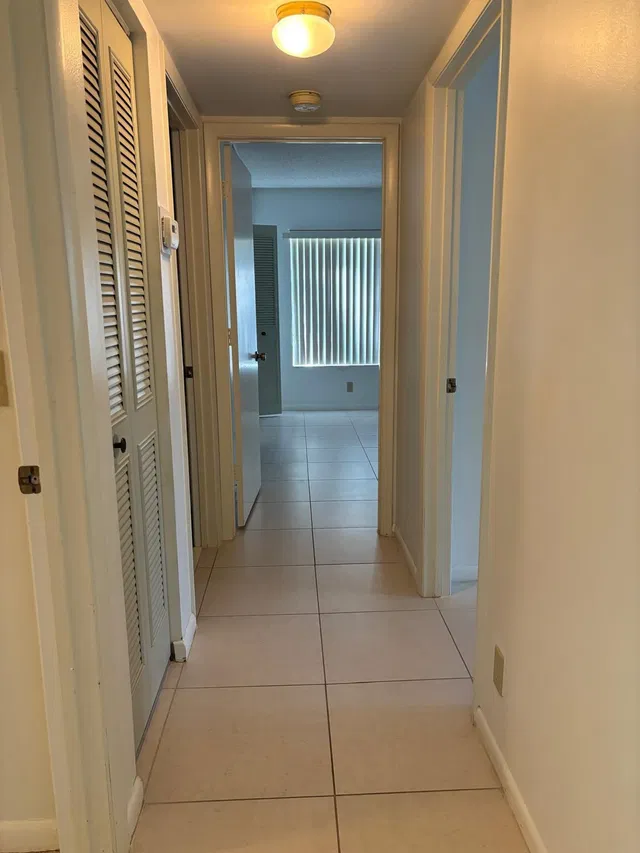  Unit E1 photo 10