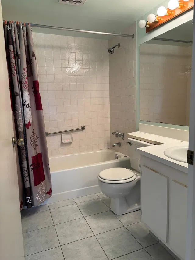  Unit E1 photo 11