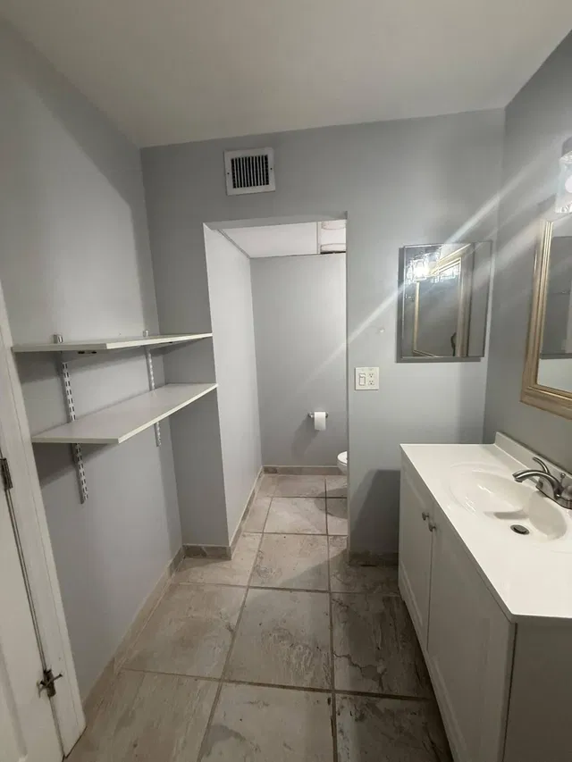 Unit R205 photo 10