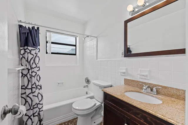  Residence photo 36