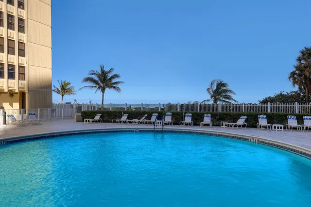 Singer Island Unit B-17C photo 12