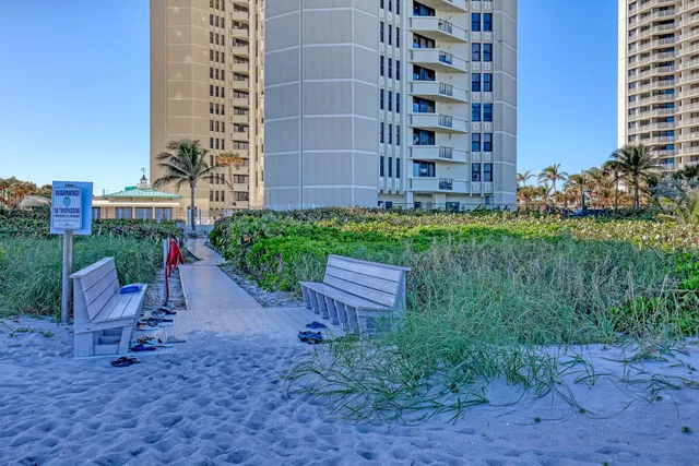 Singer Island Unit B-17C photo 14