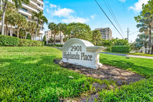 Residence photo 2