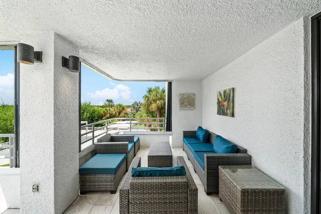 Residence photo 21