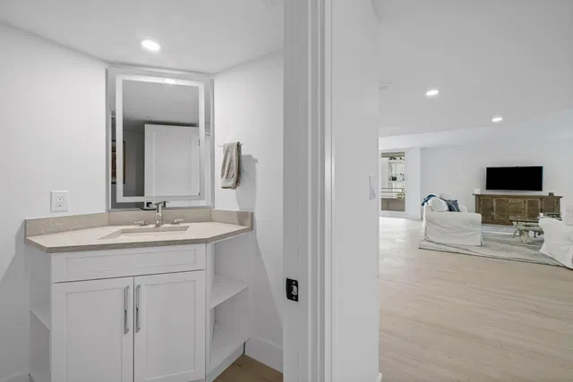 Residence photo 36
