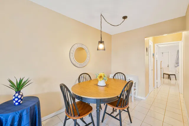  Residence photo 5