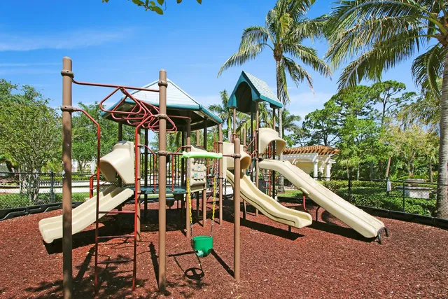 Residence photo 4