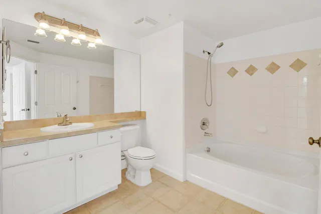 Residence photo 11