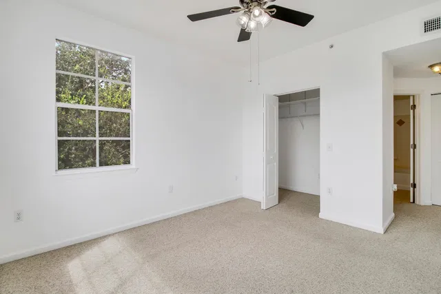 Residence photo 14