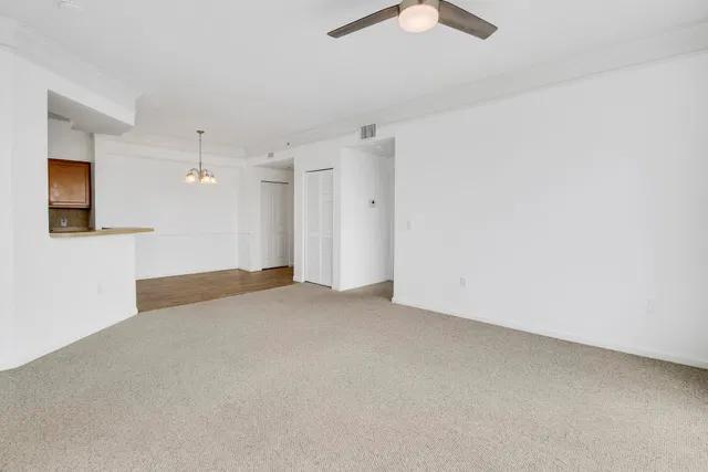 Residence photo 18