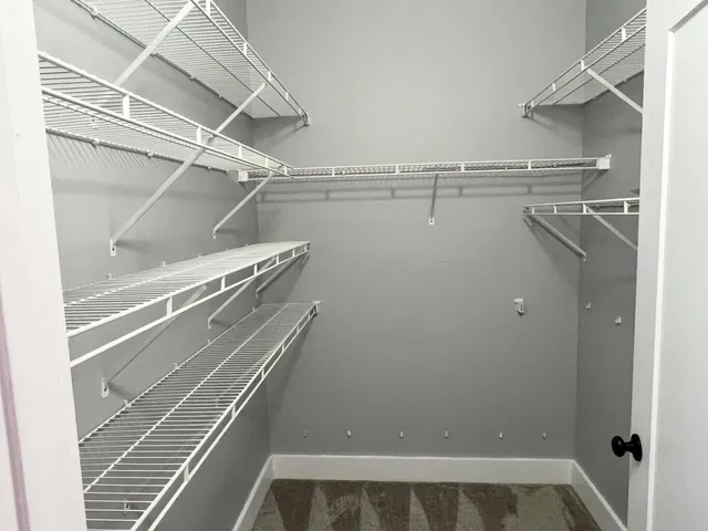 Unit 21 photo 16