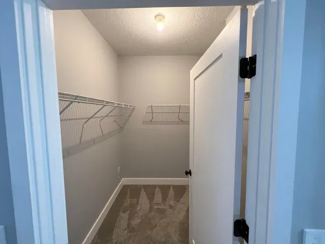 Unit 21 photo 21