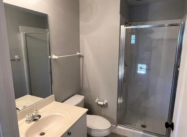Unit 21 photo 25