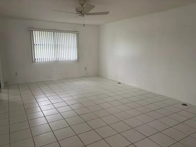 Residence photo 2