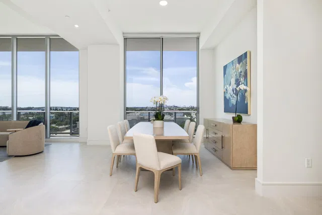 Nautilus 220 Unit 612 photo 15