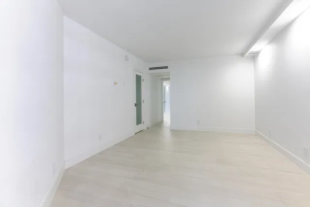 The Plaza of The Palm Beaches Unit 11A photo 19