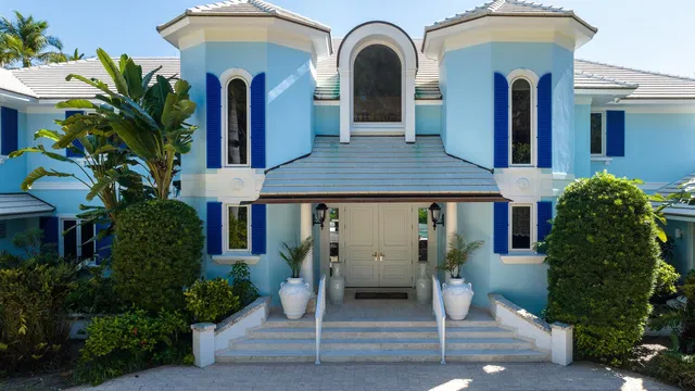Residence photo 2