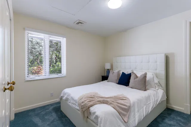 Residence photo 28