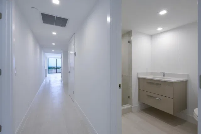 The Plaza of The Palm Beaches Unit 14c photo 15