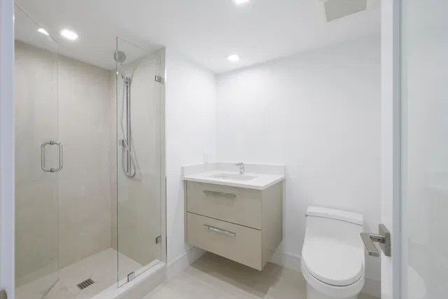 The Plaza of The Palm Beaches Unit 14c photo 16
