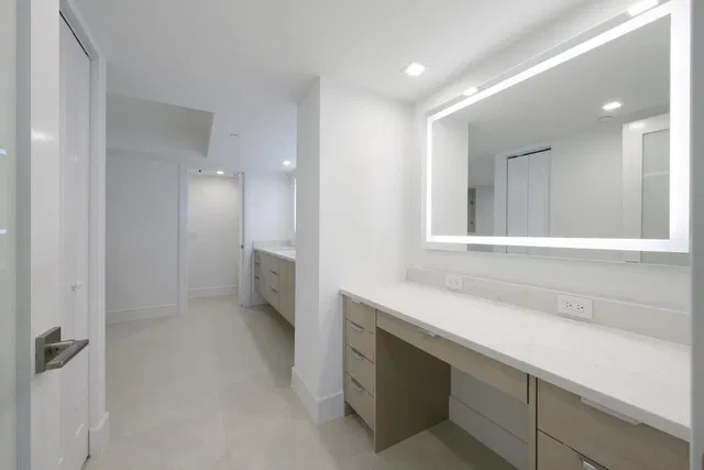 The Plaza of The Palm Beaches Unit 14c photo 21