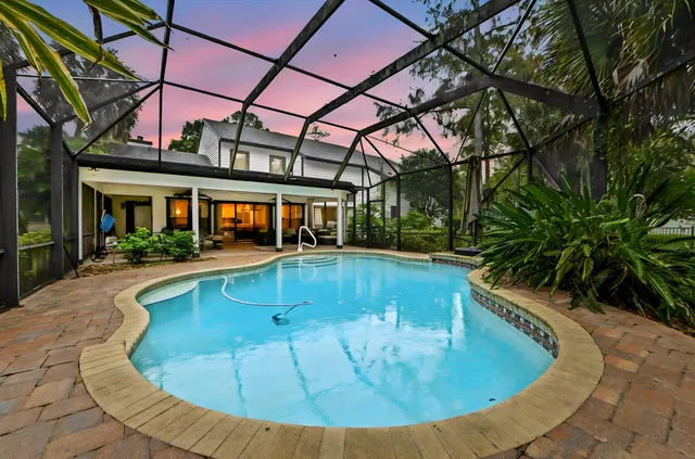 Residence photo 5