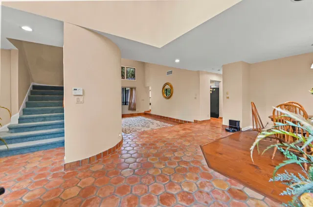 Residence photo 8