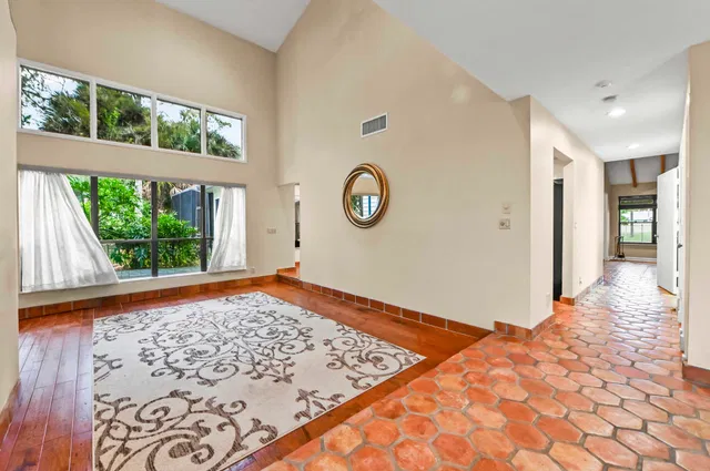 Residence photo 11