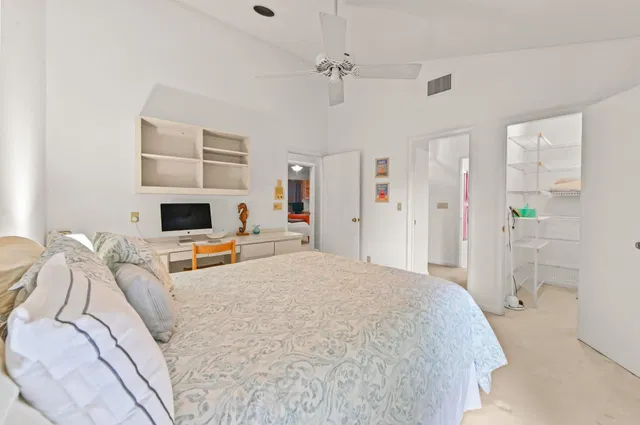 Residence photo 31